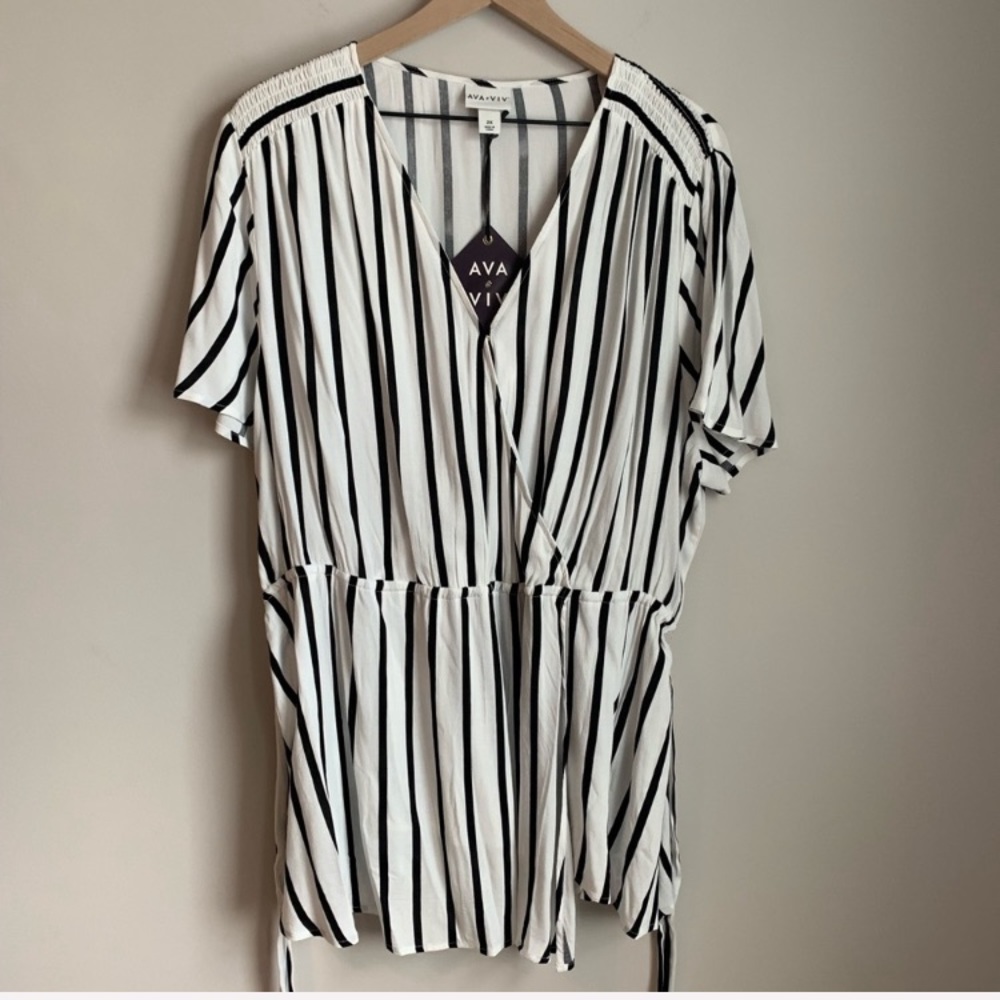 NWT Ava & Viv Plus Size Striped Peplum Blouse - Picture 3 of 8